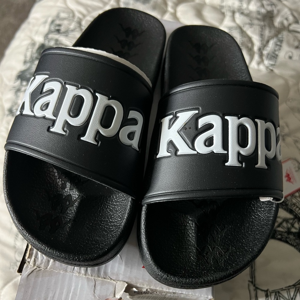 Black 222 Banda Adam 9 Slides